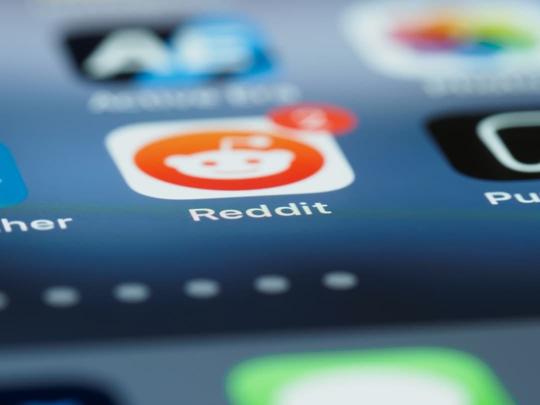 How Founders Use Reddit Monitoring to Spot Emerging Customer Needs Early