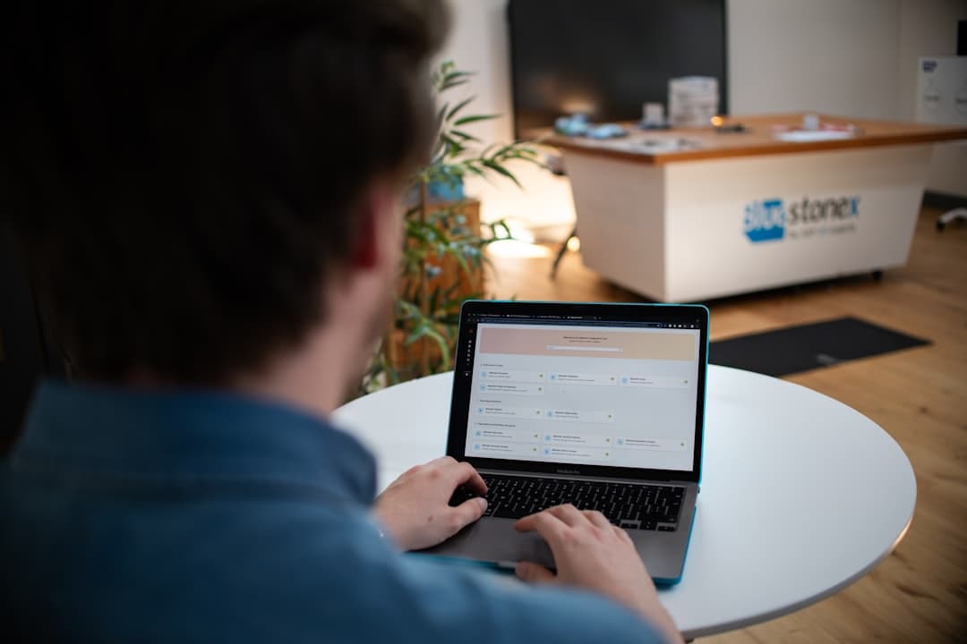Track Reddit Keywords: A Practical Desktop Workflow for Founders